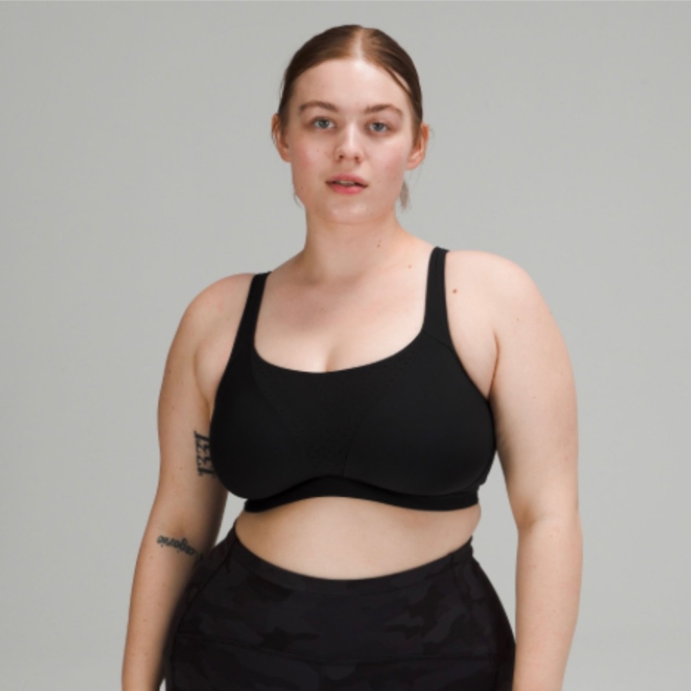RUN TIMES BRA SIZE 32B, LIKE NEW